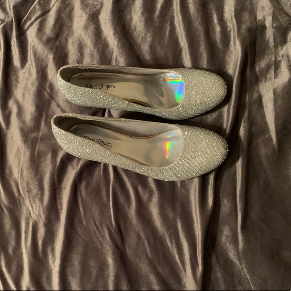 Heels - Picture 3 of 4